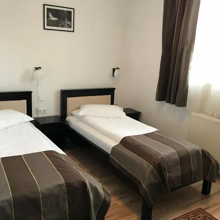 Farkas Panzio Hotel 3*